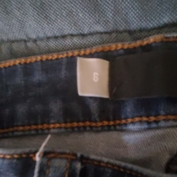 Jeans - Picture 3 of 4